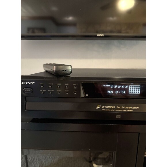 Sony CDP-CE375 5 disc CD Changer Carousel with remote & cables Tested & working - Picture 5 of 9